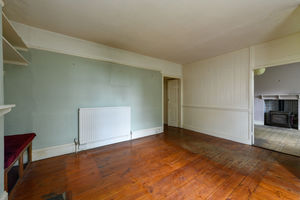 Sitting Room- click for photo gallery